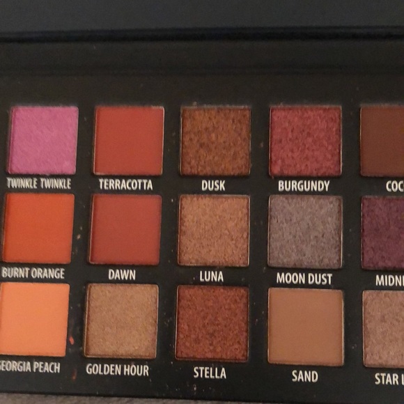 NWT ๐ KAB Day + Night Eyeshadow Palette - Picture 13 of 16